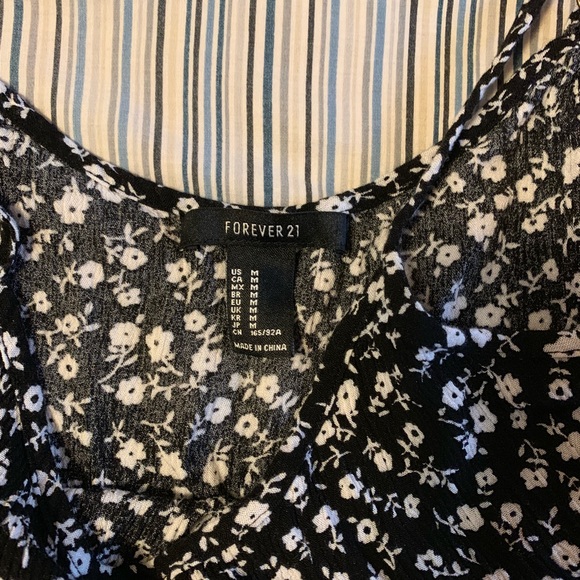 Forever 21 floral dress - Picture 4 of 4